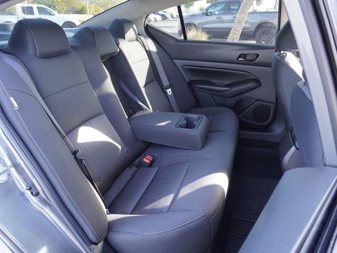 Certified 2025 Nissan Altima 2.5 S image 9