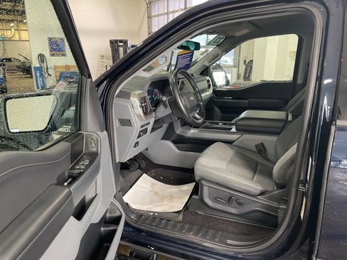 Used 2022 Ford F150 XLT w/ Equipment Group 302A High image 12