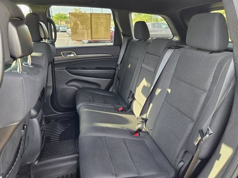 Used 2016 Jeep Grand Cherokee Laredo w/ Quick Order Package 23E AWD/4WD image 27