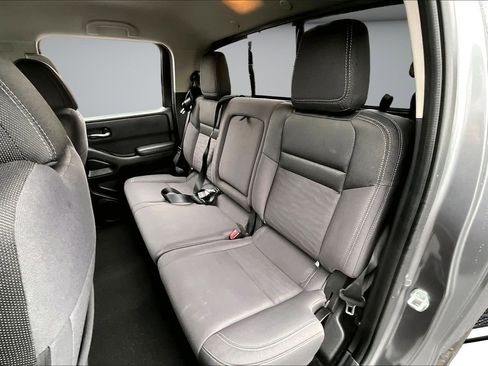 Used 2022 Nissan Frontier SV image 22