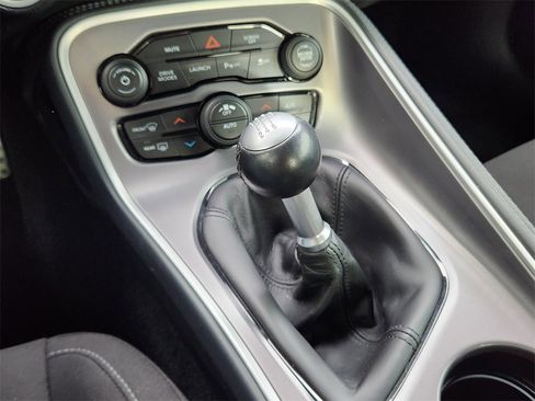 Used 2021 Dodge Challenger R/T Scat Pack w/ Driver Convenience Group image 19