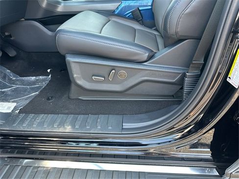 New 2025 Ford F150 Lariat w/ Equipment Group 502A High image 27