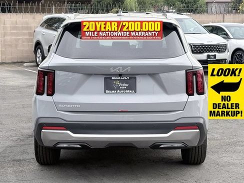 New 2026 Kia Sorento S FWD image 5