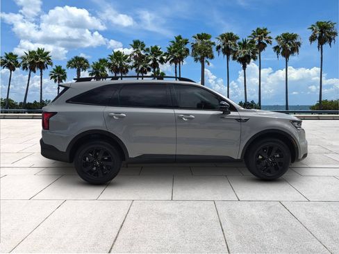 Used 2022 Kia Sorento S AWD/4WD image 9