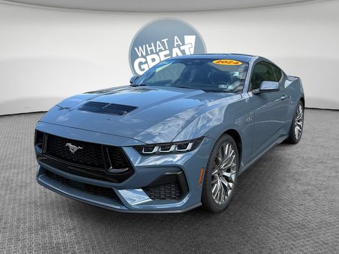 Used 2024 Ford Mustang GT Premium RWD image 8