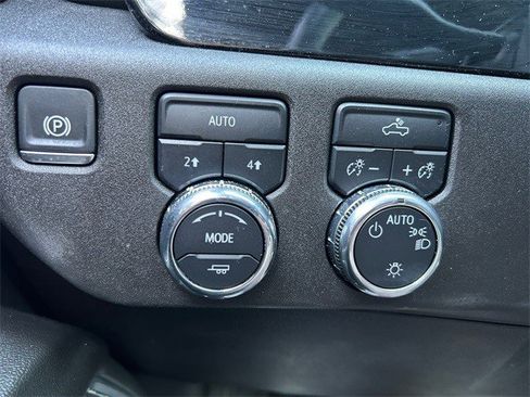 Certified 2024 GMC Sierra 1500 SLE image 19