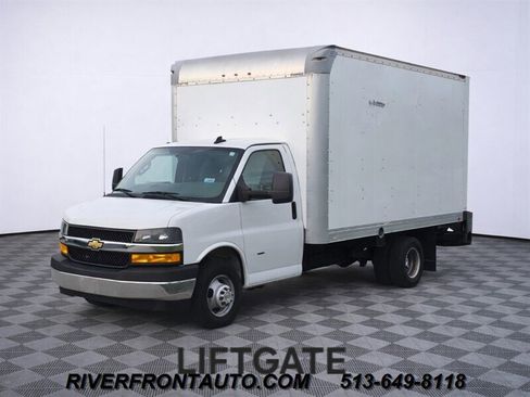 Used 2021 Chevrolet Express 3500 w/ Driver Convenience Package RWD image 1