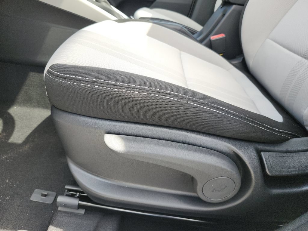 New 2026 Hyundai Venue SEL FWD image 24