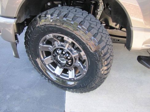 Used 2024 Ford F250 Lariat w/ Lariat Ultimate Package AWD/4WD image 38