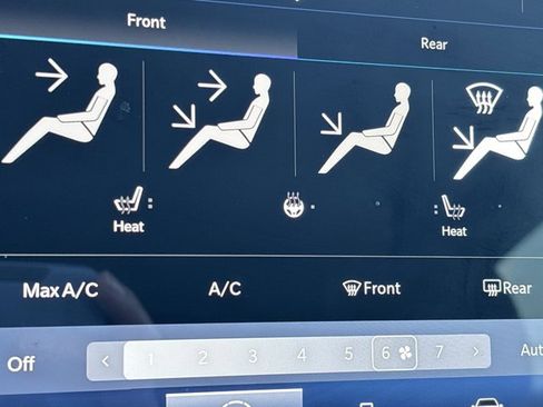 Used 2024 Chrysler Pacifica Touring-L w/ S Appearance Package image 35