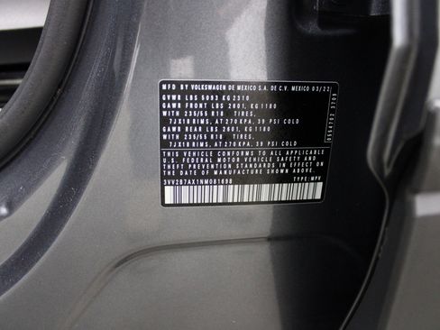 Used 2022 Volkswagen Tiguan SE image 49