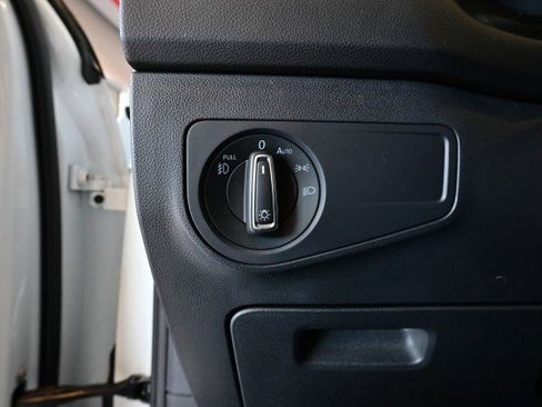 Used 2021 Volkswagen Tiguan SE R-Line image 36