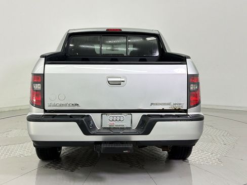 Used 2014 Honda Ridgeline Sport image 9