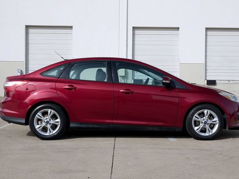 Used 2014 Ford Focus SE image 12