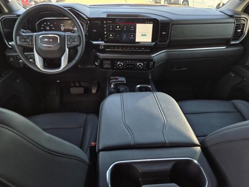 Certified 2024 GMC Sierra 1500 SLT AWD/4WD image 18