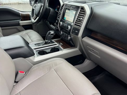 Used 2016 Ford F150 Lariat w/ Equipment Group 502A Luxury image 15