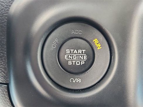 Used 2021 Jeep Wrangler Sport S image 17