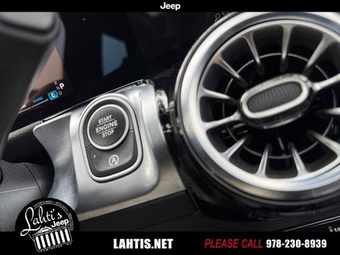 Used 2024 Mercedes-Benz GLB 35 AMG 4MATIC image 21