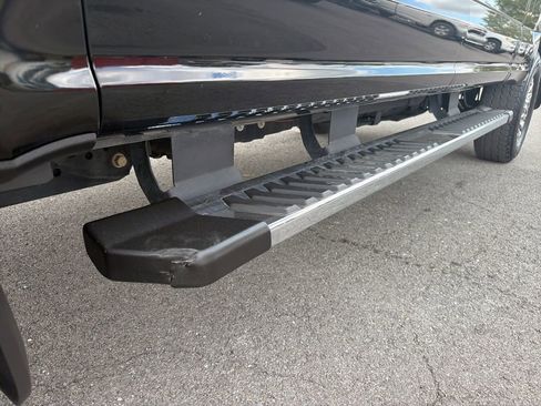 Used 2018 Ford F250 XLT w/ XLT Premium Package image 16