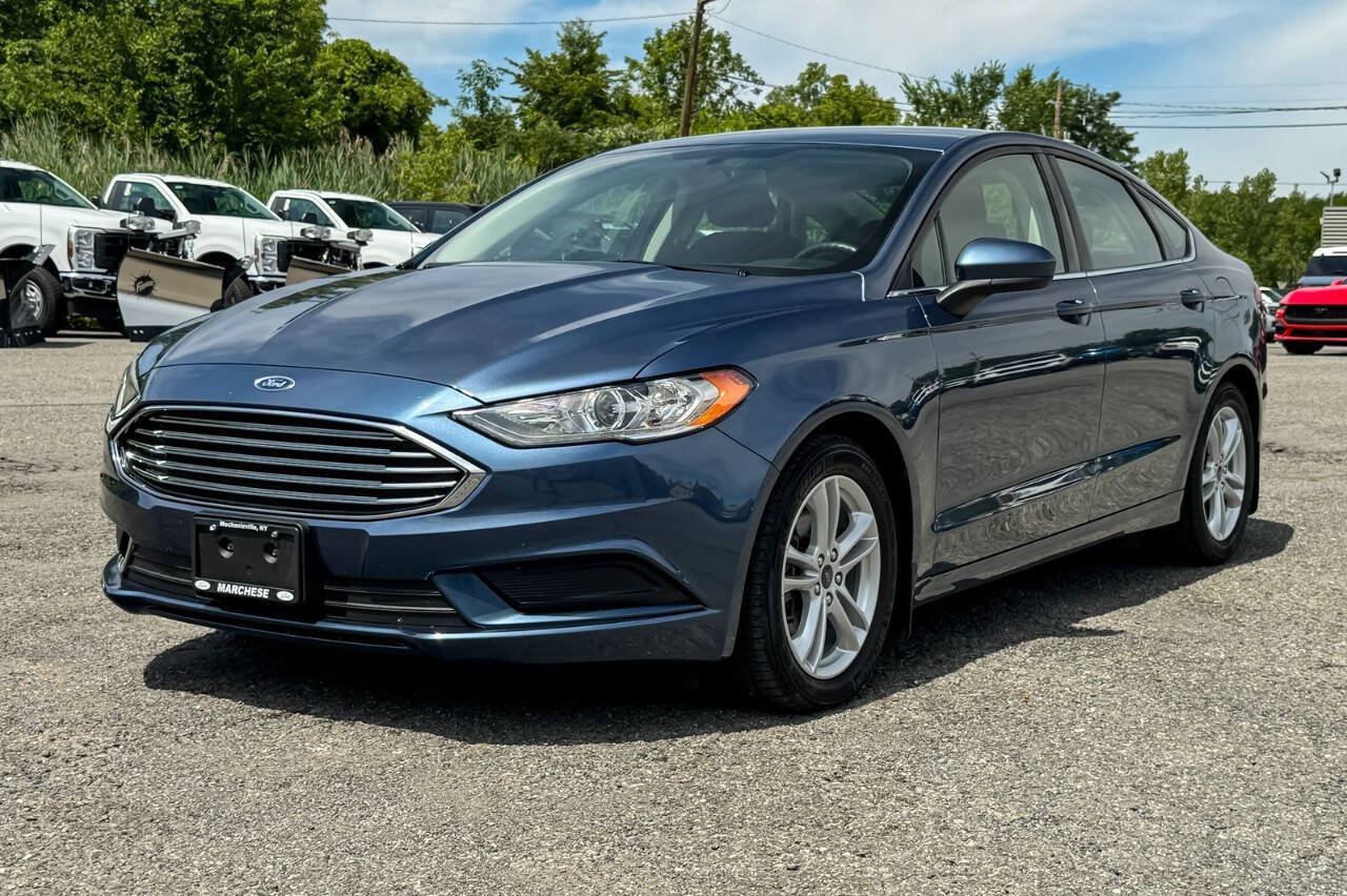 Used 2018 Ford Fusion SE w/ Fusion SE Technology Package FWD image 7