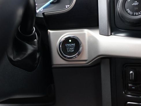 Used 2022 Ford F150 XLT w/ Equipment Group 302A High image 26