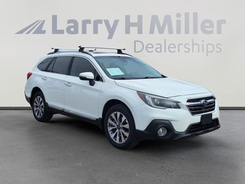 Used 2018 Subaru Outback 2.5i Touring image 7