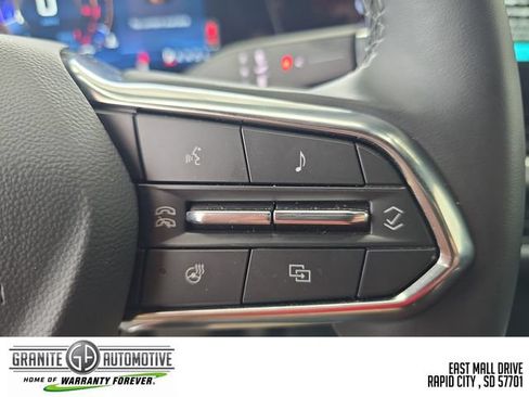 Used 2026 Chevrolet Equinox LT w/ Convenience Package II AWD/4WD image 33