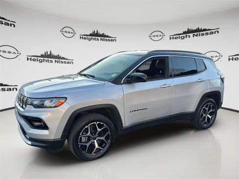 Used 2025 Jeep Compass Limited AWD/4WD image 1