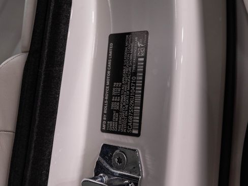 Used 2019 Rolls-Royce Phantom Sedan RWD image 86