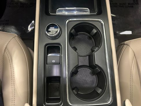 Used 2024 Lincoln Corsair FWD w/ Equipment Group 101A image 22