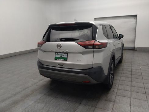 Used 2022 Nissan Rogue SV FWD image 9