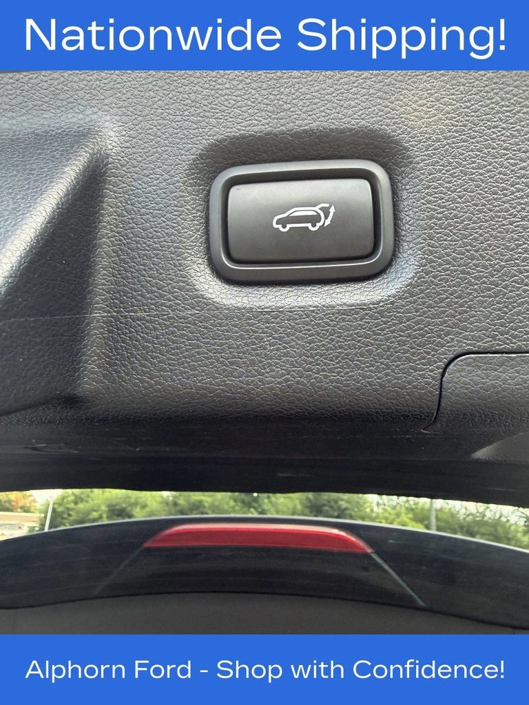 Used 2023 Hyundai Santa Fe Limited AWD/4WD image 26