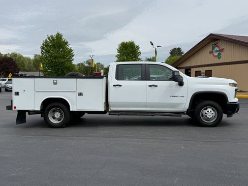 Used 2024 Chevrolet Silverado 3500 W/T w/ Snow Plow Prep Package AWD/4WD image 9
