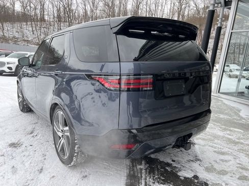 Used 2024 Land Rover Discovery Dynamic SE image 3