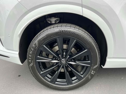 Used 2024 Lexus RX 500h F Sport image 95