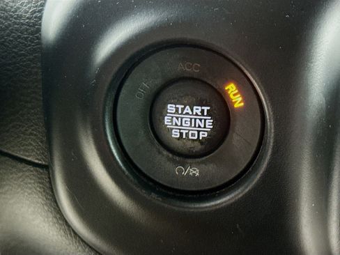 Used 2022 Jeep Wrangler Unlimited Sport image 21