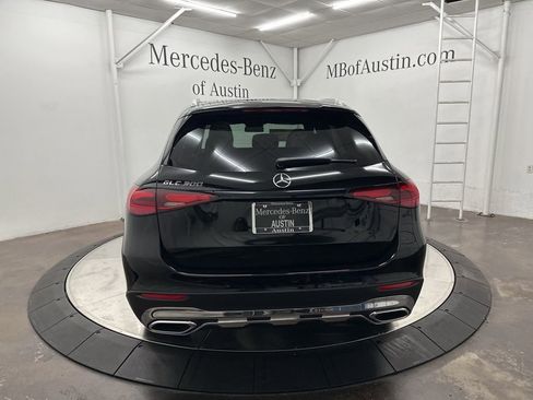Used 2026 Mercedes-Benz GLC 300 image 6