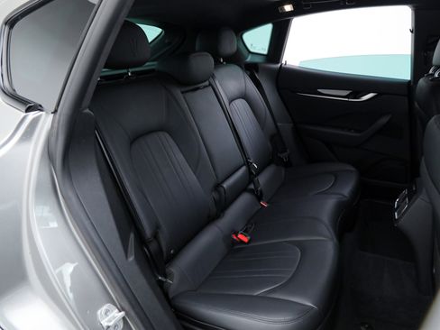 Used 2022 Maserati Levante GT image 14