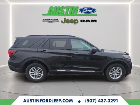 Used 2025 Ford Explorer Active image 6