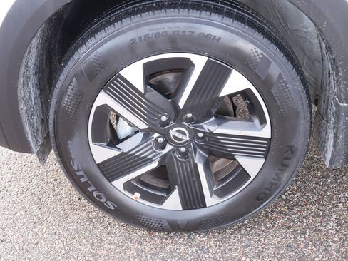 Certified 2025 Nissan Kicks SV w/ Illumination Package image 15