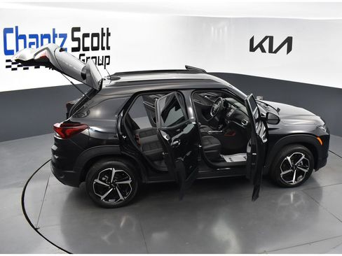Used 2023 Chevrolet TrailBlazer RS image 40