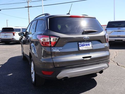 Used 2018 Ford Escape SE FWD image 6