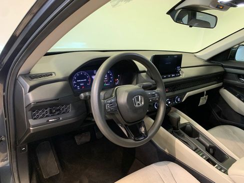 Used 2025 Honda Accord LX image 18