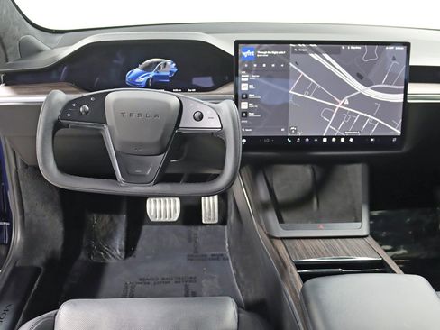 Used 2022 Tesla Model S image 14