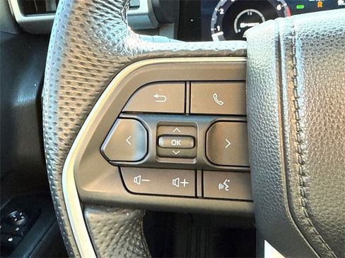 Used 2024 Toyota Tacoma TRD Sport image 28