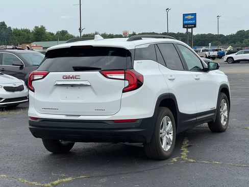 Certified 2024 GMC Terrain SLE w/ Driver Convenience Package AWD/4WD image 44