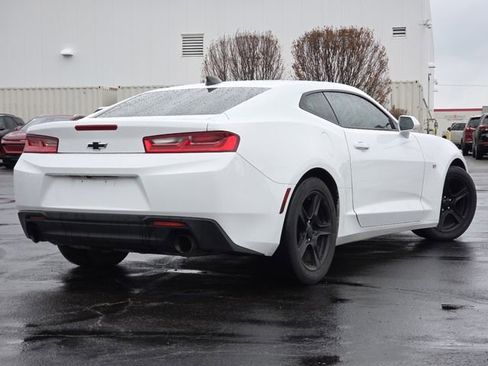 Used 2018 Chevrolet Camaro LT image 16