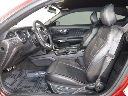 Used 2019 Ford Mustang GT Premium w/ GT Performance Package RWD image 12