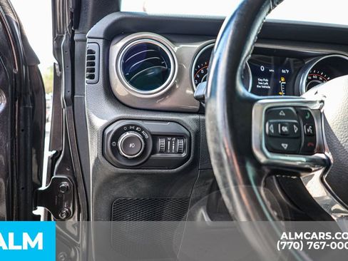 Used 2021 Jeep Wrangler Unlimited Sahara image 27