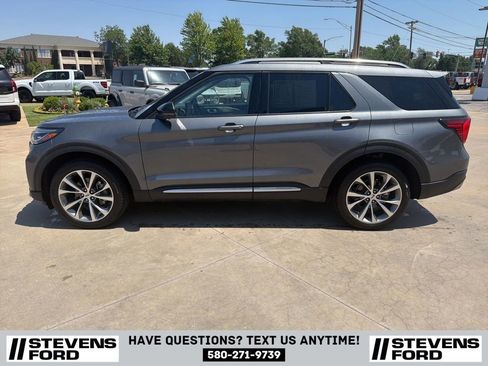 Used 2025 Ford Explorer Platinum w/ Ultimate Package AWD/4WD image 8